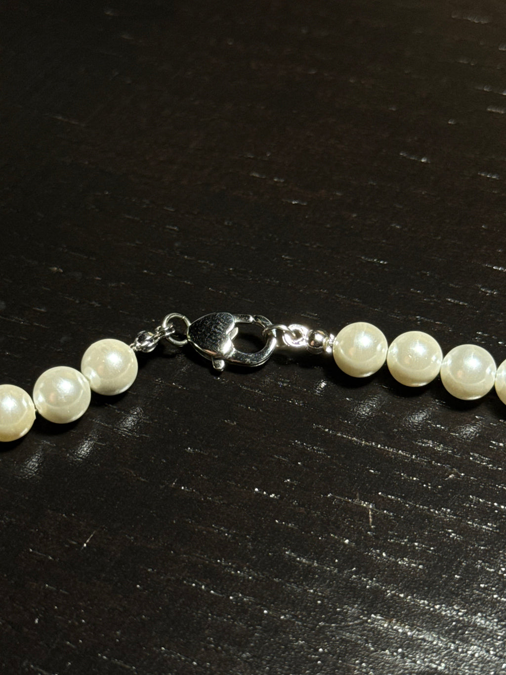 Nologos necklace (collar)